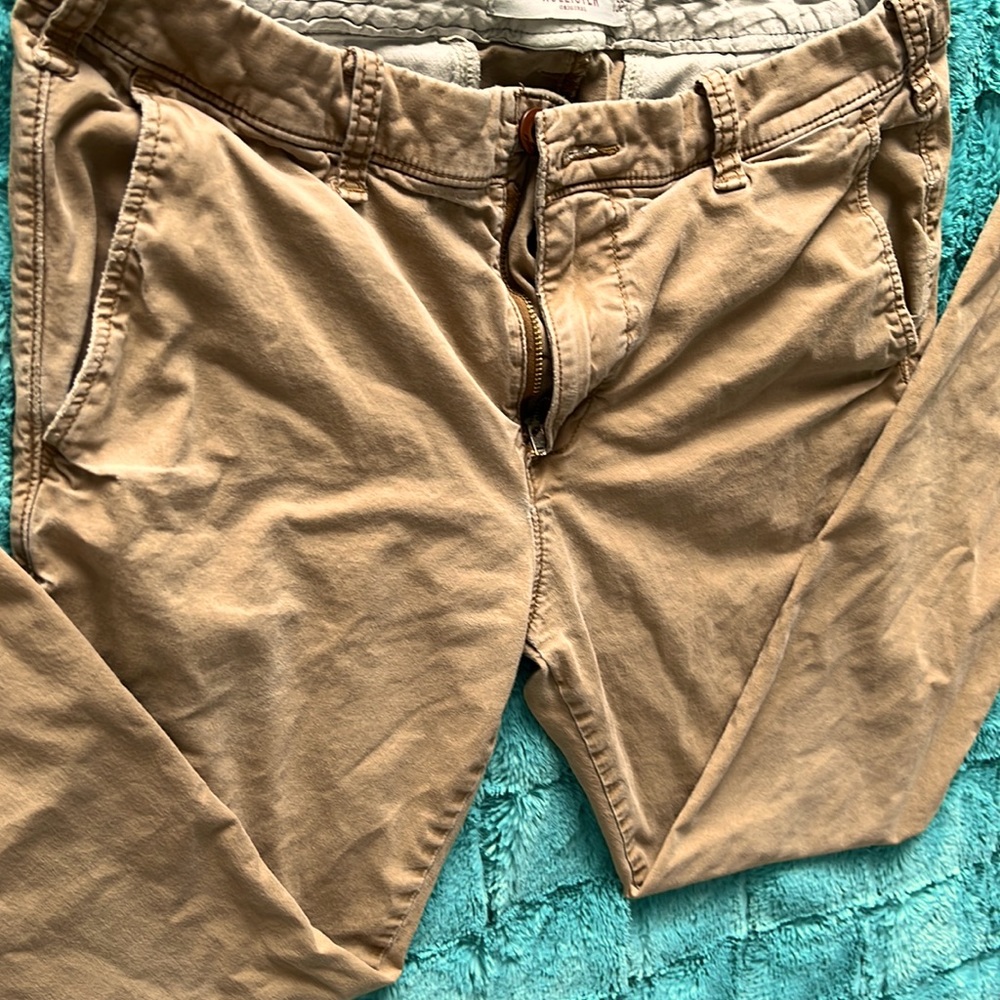 Hollister Chinos